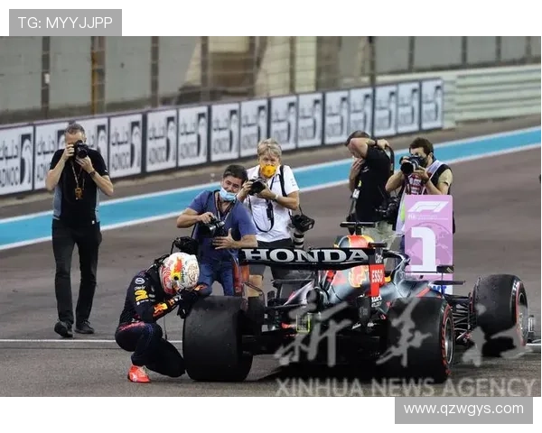 维斯塔潘再夺冠军红牛强势领跑F1新赛季车队竞争格局生变 维斯塔潘再夺冠军红牛强势领跑F1新赛季车队竞争格局生变