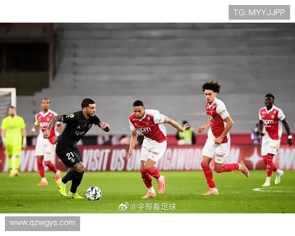 法甲联赛最新动态 巴黎圣日耳曼迎来重要引援 赛季争冠形势愈加复杂